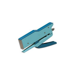 ZENITH Pince agrafeuse Zenith acier 548E, utilise les agrafes n°6/4 ou 21/4, coloris Bleu