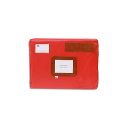 ALBA Pochette navette Rouge en PVC à soufflet dimensions : 42x32x5cm